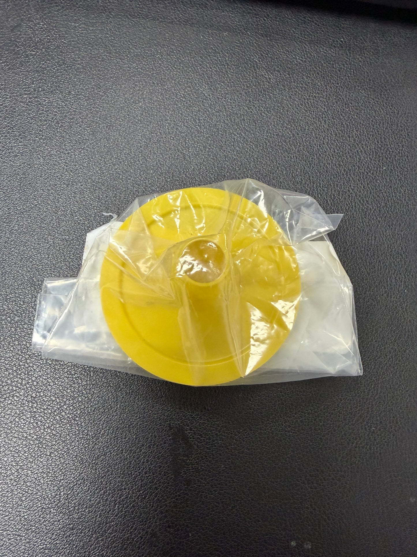 B6 BEARING FUNNEL OEM- 1685645